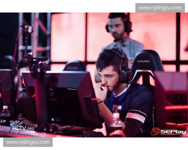 CSGO新星崛起 揭秘一位年轻选手如何在电竞舞台上脱颖而出